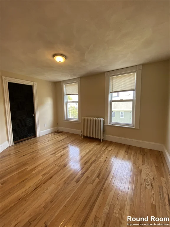 4 bed, 1 bath apartment for rent at 51 Aldie Unit 3, Lower Allston — photo 8 of 8