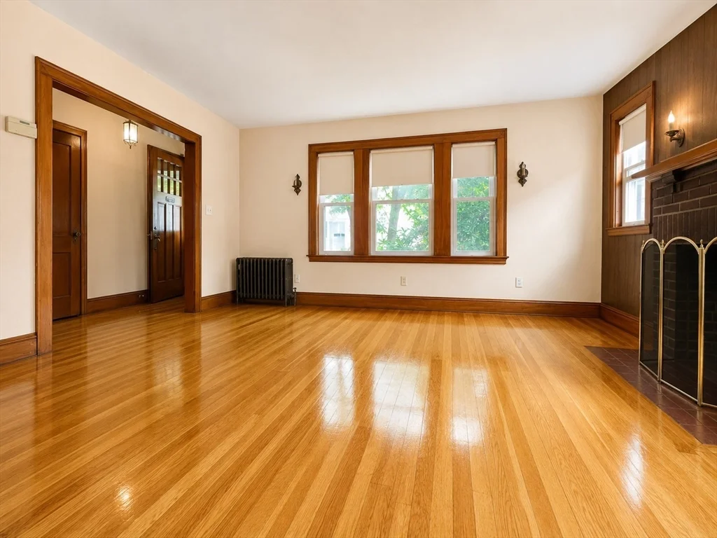 2 bed, 1 bath apartment for rent at 51 Alma Ave Unit 1, Belmont — photo 3 of 13