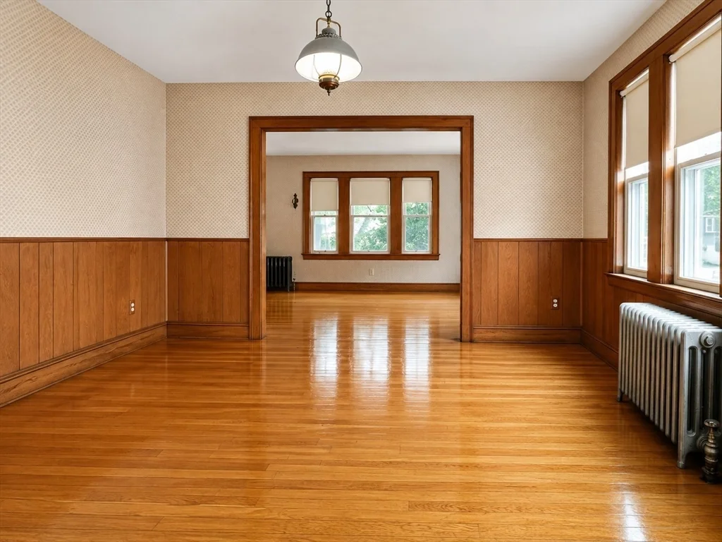 2 bed, 1 bath apartment for rent at 51 Alma Ave Unit 1, Belmont — photo 4 of 13