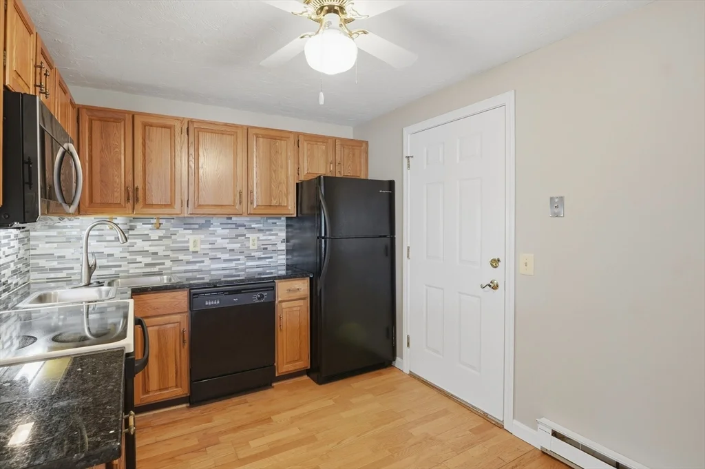 2 bed, 1 bath apartment for rent at 51 Alvarado Ave Unit 204, Worcester — photo 4 of 16