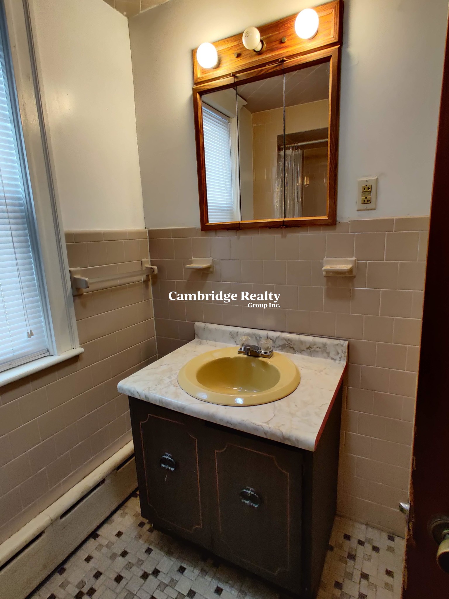 4 bed, 2 bath apartment for rent at 51 Bay State Ave Unit 1T, Powder House Square — photo 12 of 27