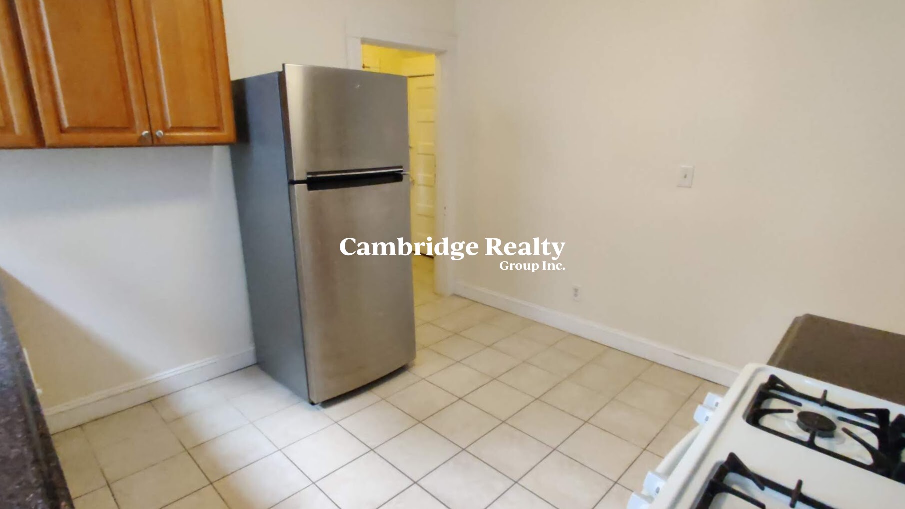 4 bed, 2 bath apartment for rent at 51 Bay State Ave Unit 1T, Powder House Square — photo 3 of 27