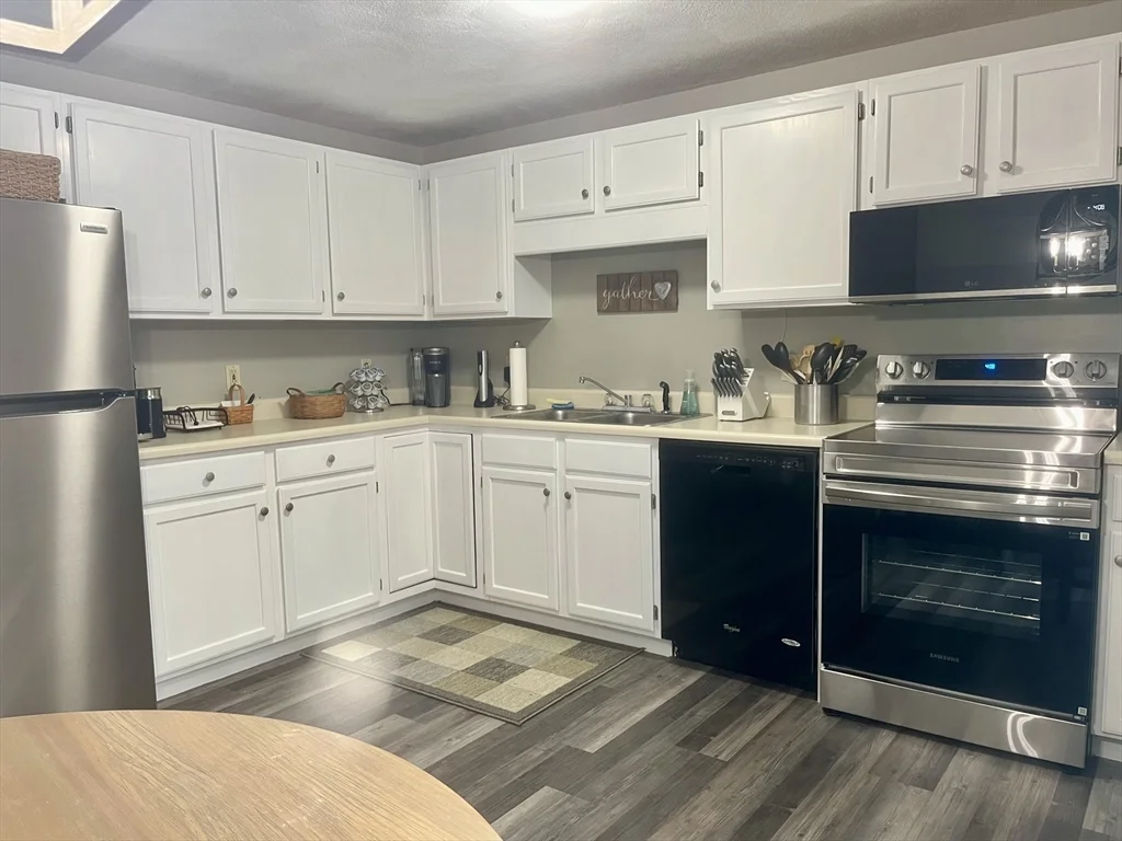 2 bed, 1 bath apartment for rent at 51 Benjamin Landing Ln Unit 51, Franklin — photo 8 of 24