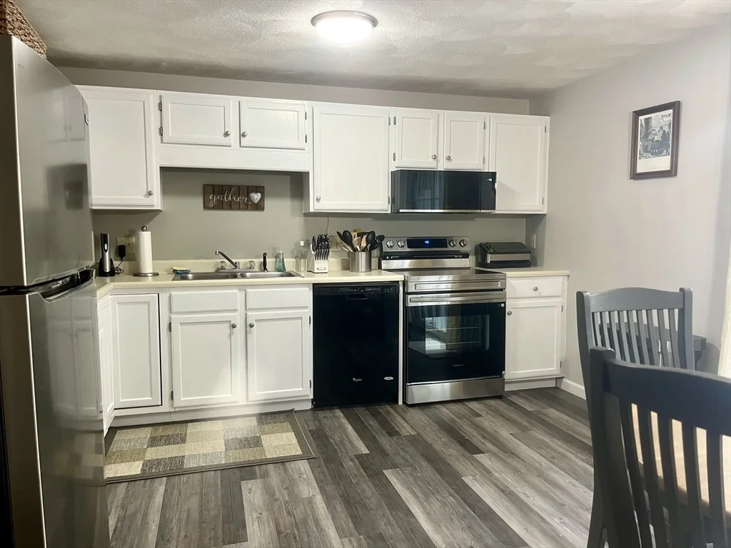 2 bed, 1 bath apartment for rent at 51 Benjamin Landing Ln Unit 51, Franklin — photo 7 of 24