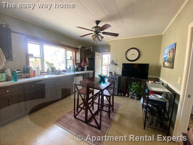 2 bed, 1 bath apartment for rent at 51 Bowen Ave, Tufts — photo 4 of 8
