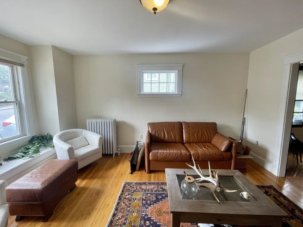 3 bed, 1 bath apartment for rent at 51 Breck Ave Unit 51, Brighton — photo 3 of 21