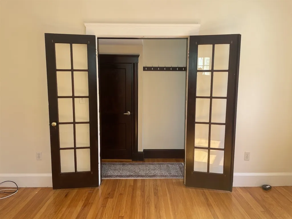 3 bed, 1 bath apartment for rent at 51 Breck Ave Unit 51, Brighton — photo 5 of 21
