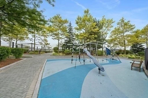 1 bed, 1 bath apartment for rent at 51 Broad Unit m16a, Weymouth — photo 17 of 23