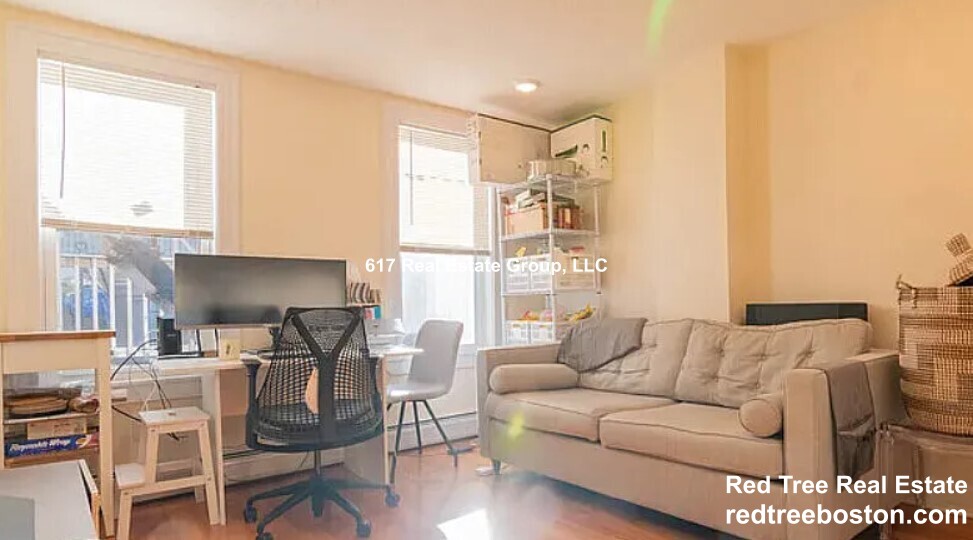 1.5 bed, 1 bath apartment for rent at 51 Cameron St Unit 1, Boylston Street — photo 6 of 7