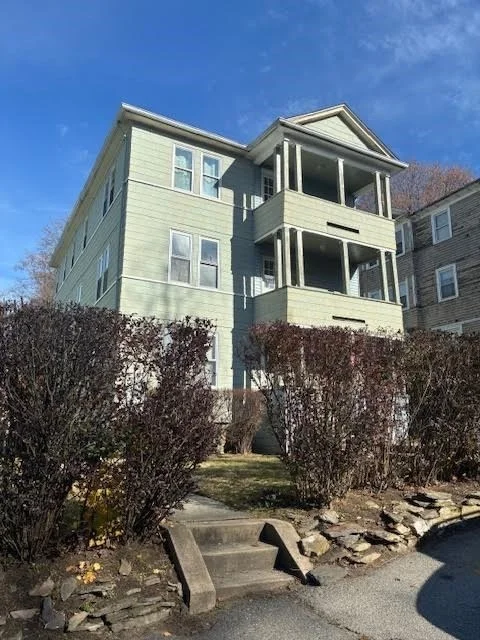 2 bed, 1 bath apartment for rent at 51 Catharine St Unit 2, Worcester — photo 7 of 7