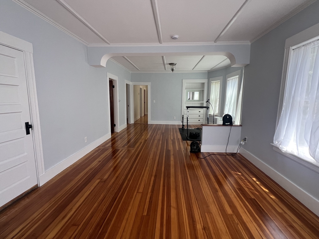 3 bed, 1 bath apartment for rent at 51 Chandler St Unit 1, Haverhill — photo 5 of 13