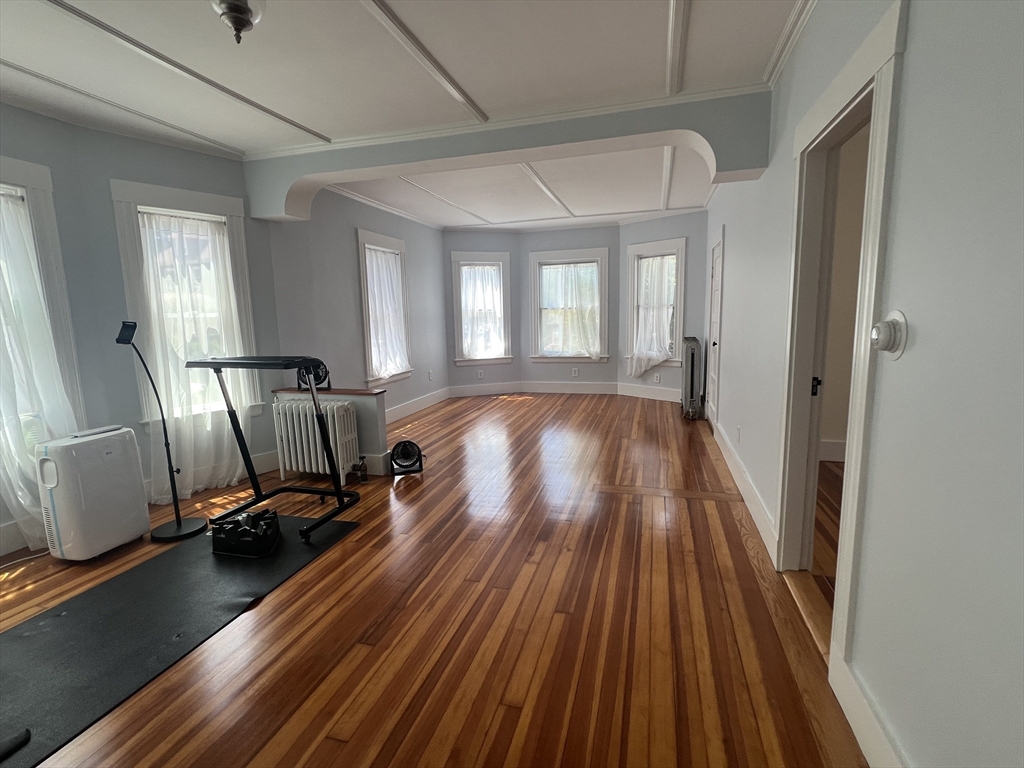 3 bed, 1 bath apartment for rent at 51 Chandler St Unit 1, Haverhill — photo 6 of 13