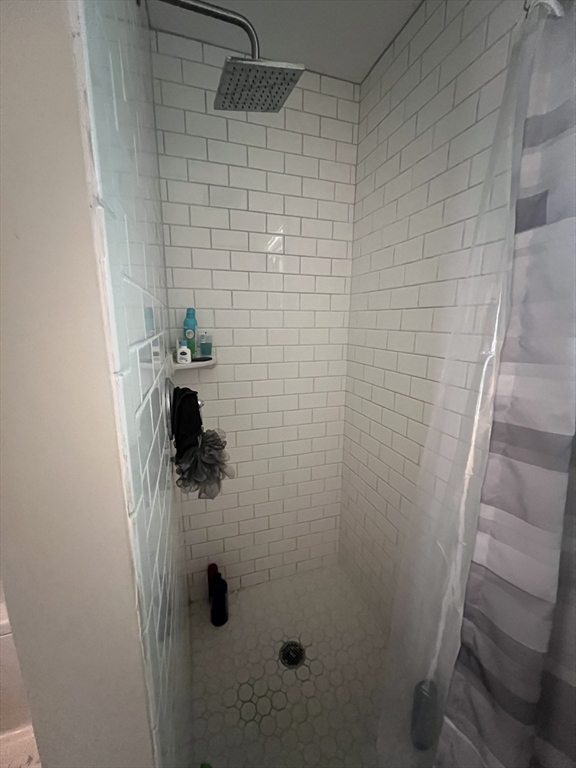 3 bed, 1 bath apartment for rent at 51 Chandler St Unit 1, Haverhill — photo 13 of 13