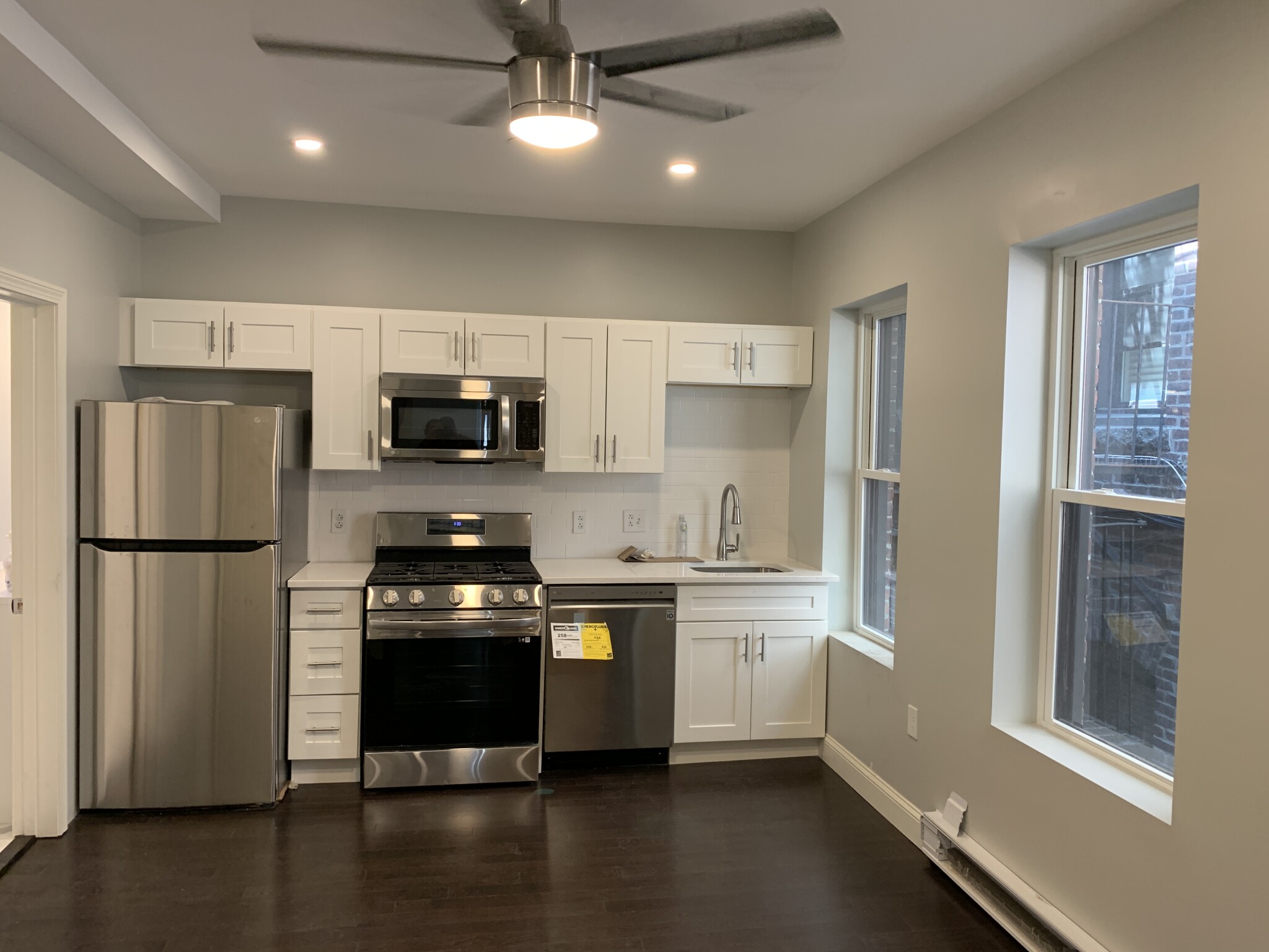 1 bed, 1 bath apartment for rent at 51 Charter St Unit 3A, North End