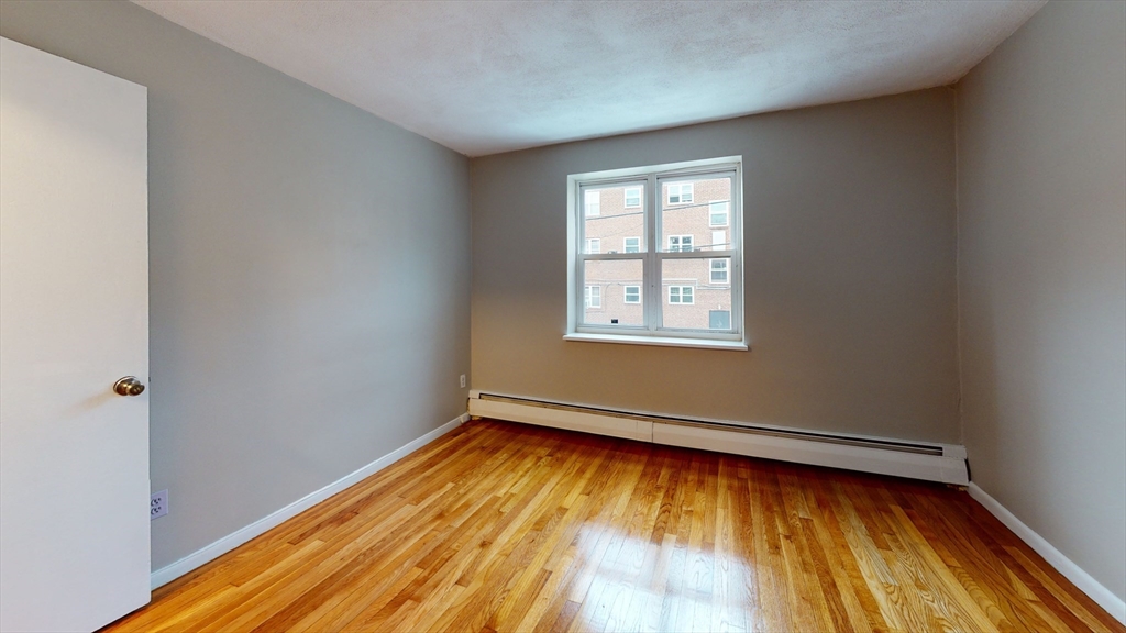 2 bed, 1 bath apartment for rent at 51 Colborne Unit 4, Brighton — photo 4 of 7