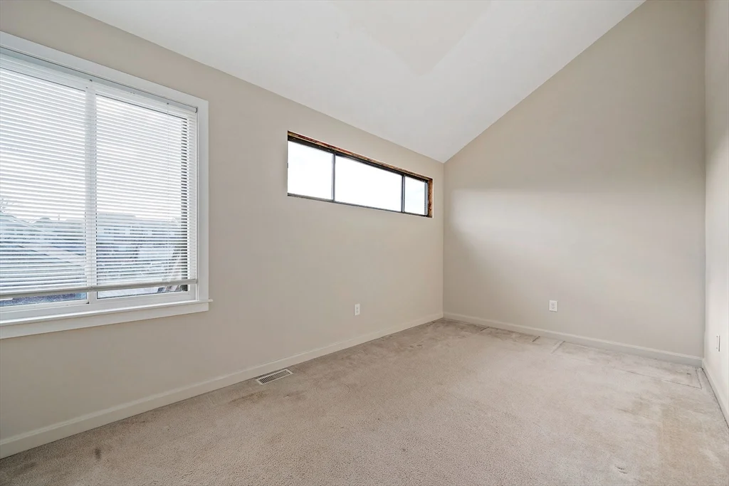 2 bed, 1 bath apartment for rent at 51 Cottonwood Dr Unit 51, Stoughton — photo 23 of 27