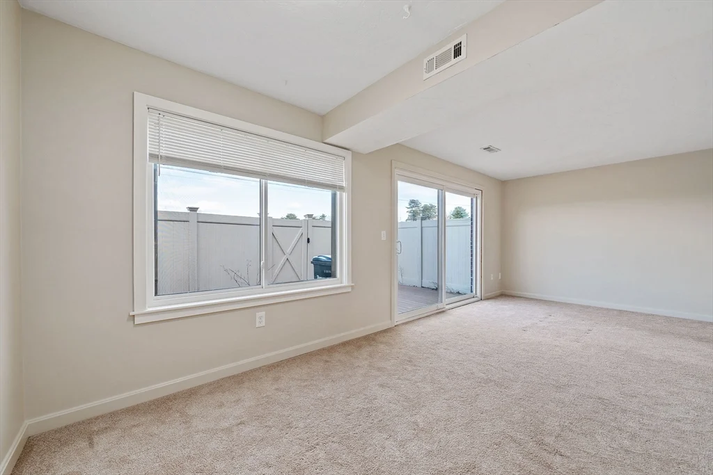 2 bed, 1 bath apartment for rent at 51 Cottonwood Dr Unit 51, Stoughton — photo 15 of 27