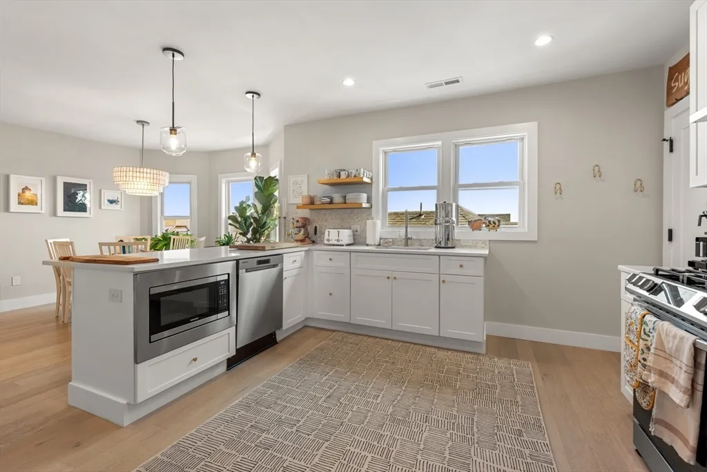 2 bed, 2 bath apartment for rent at 51 Cutler St Unit 3, Winthrop Beach — photo 11 of 28