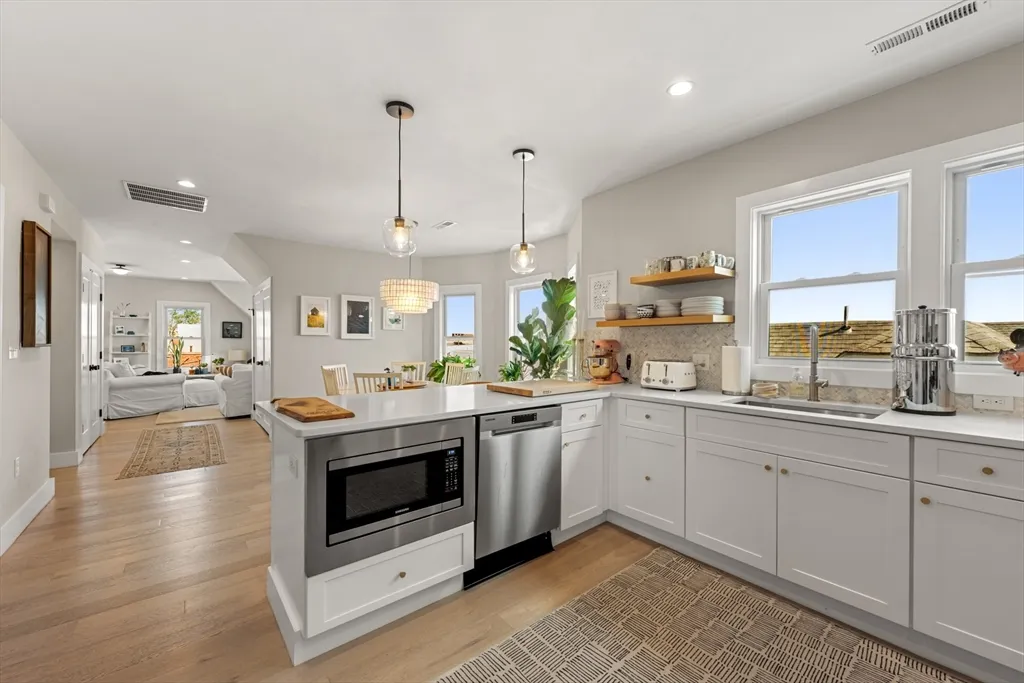 2 bed, 2 bath apartment for rent at 51 Cutler St Unit 3, Winthrop Beach — photo 12 of 28