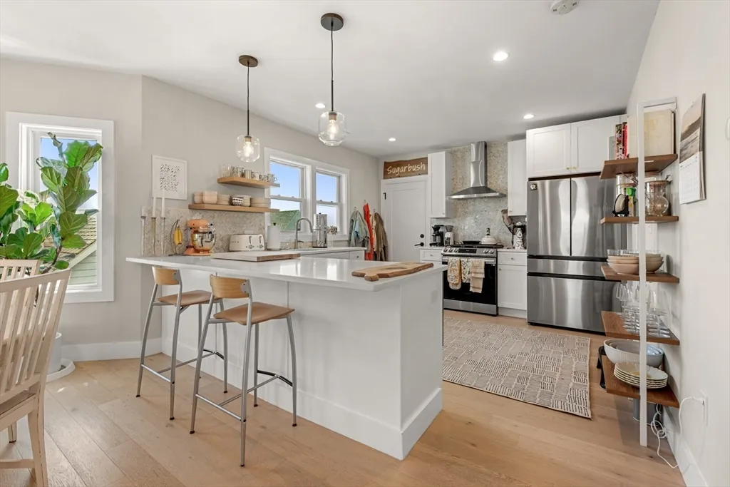 2 bed, 2 bath apartment for rent at 51 Cutler St Unit 3, Winthrop Beach — photo 9 of 28