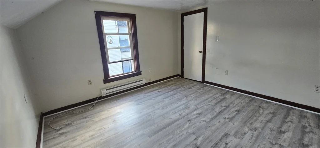 2 bed, 1 bath apartment for rent at 51 Cutler St Unit 3, Worcester — photo 3 of 5