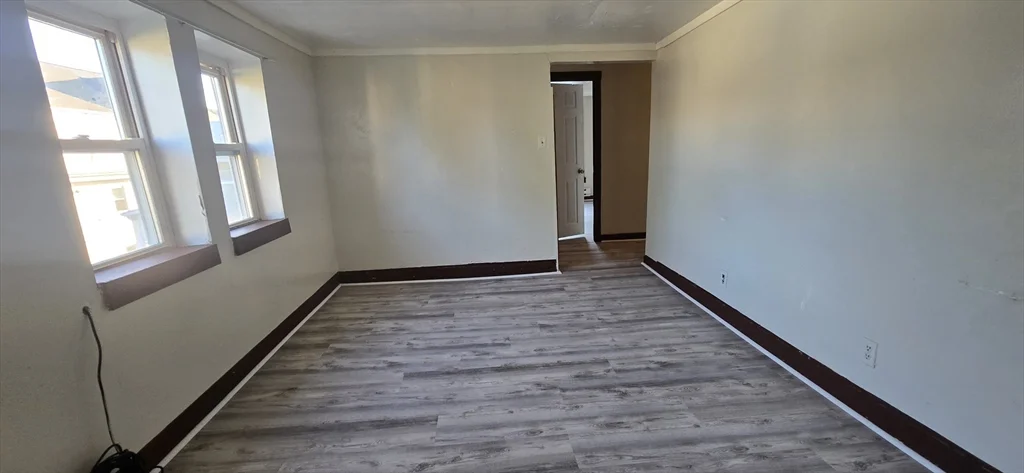 2 bed, 1 bath apartment for rent at 51 Cutler St Unit 3, Worcester — photo 2 of 5