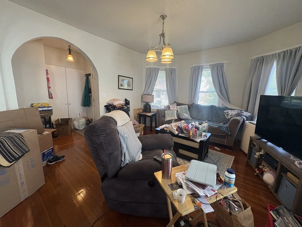2 bed, 1 bath apartment for rent at 51 Cypress St Unit 1, Watertown — photo 4 of 22