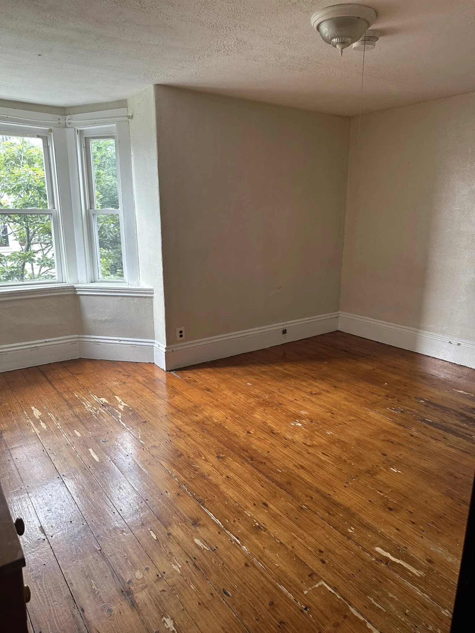 1 bed, 1 bath apartment for rent at 51 Delle Ave Unit 2, Mission Hill — photo 5 of 6