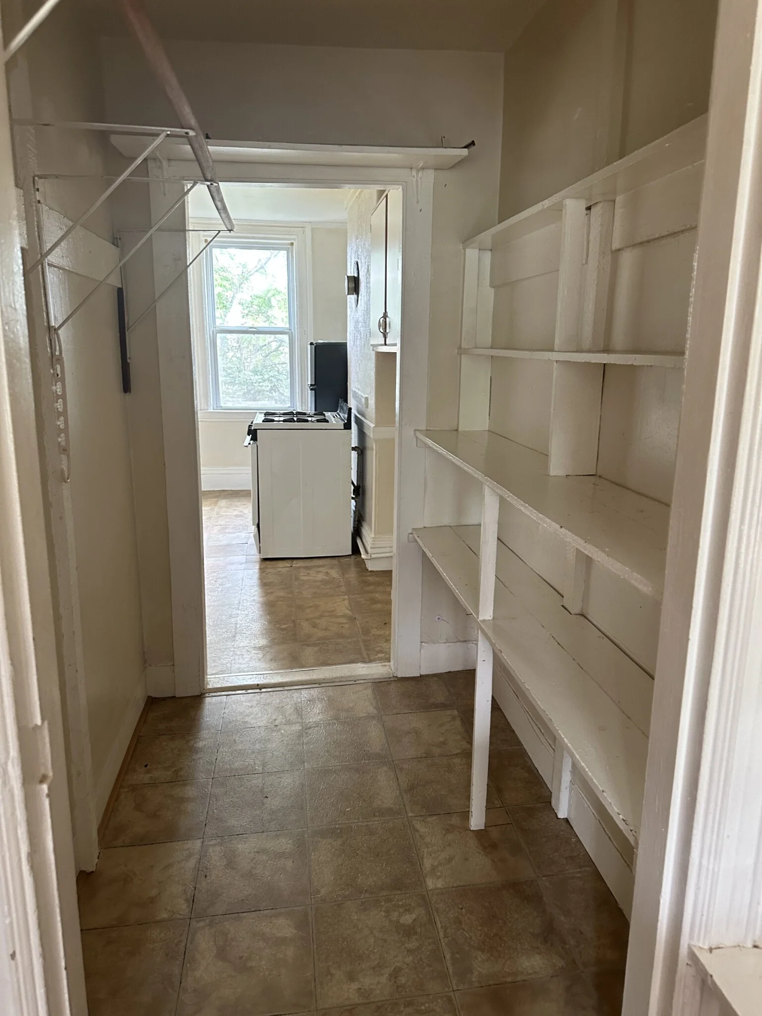 1 bed, 1 bath apartment for rent at 51 Delle Ave Unit 2, Mission Hill — photo 6 of 6