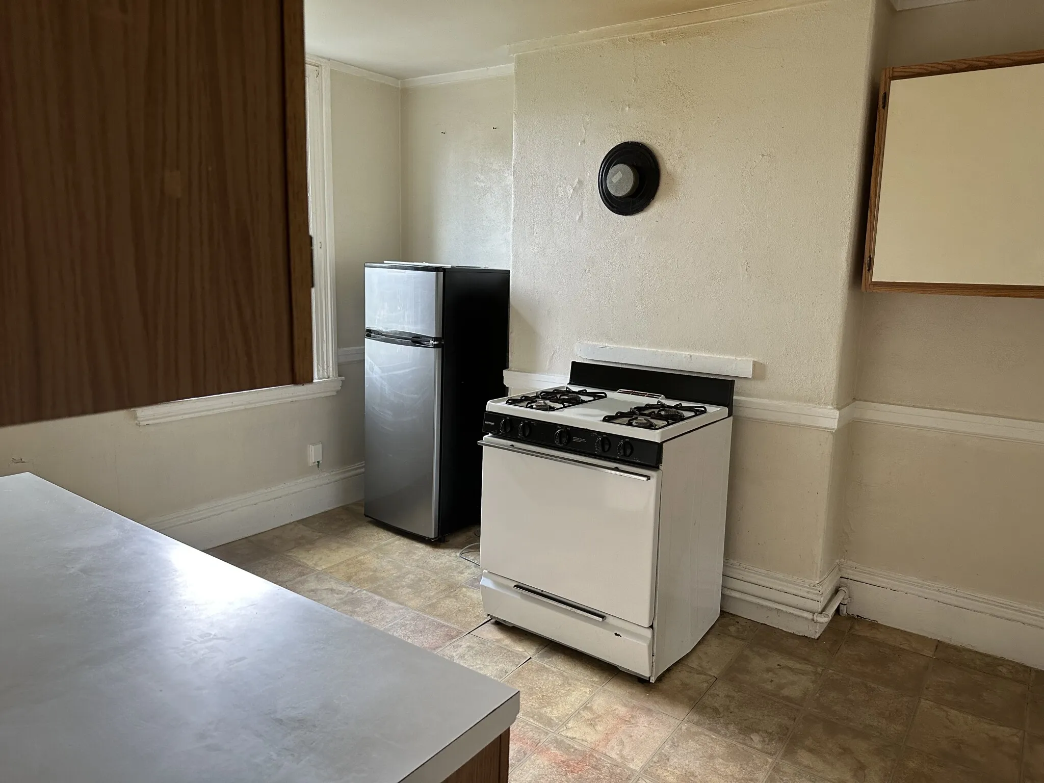 1 bed, 1 bath apartment for rent at 51 Delle Ave Unit 2, Mission Hill — photo 2 of 6