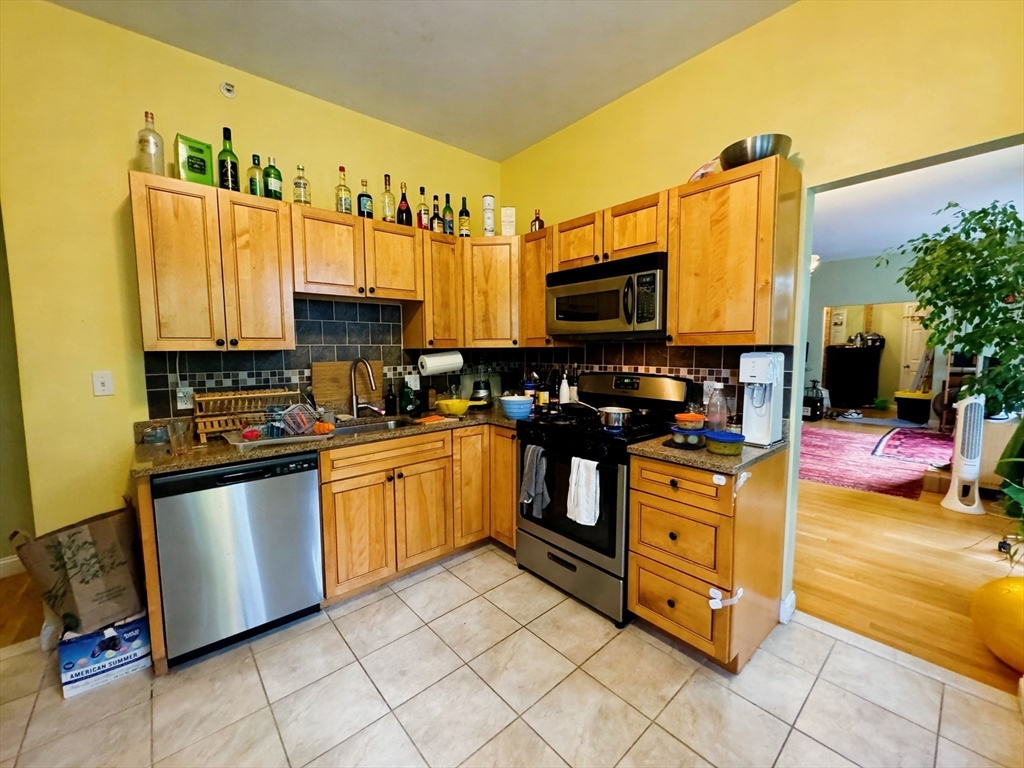 2 bed, 1 bath apartment for rent at 51 Dimick St Unit 2, Somerville — photo 8 of 18