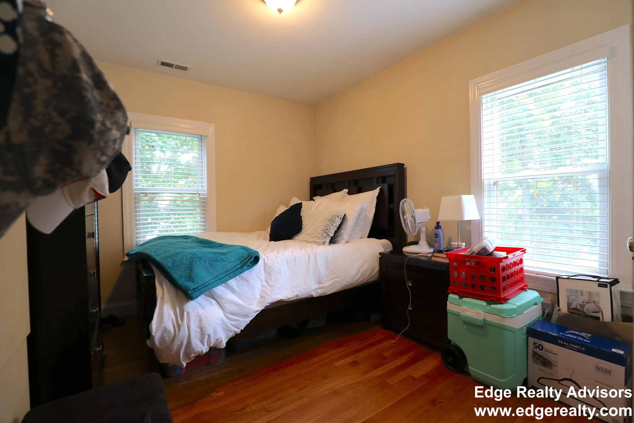 4 bed, 2 bath apartment for rent at 51 Dunboy St Unit 1, Brighton — photo 9 of 12