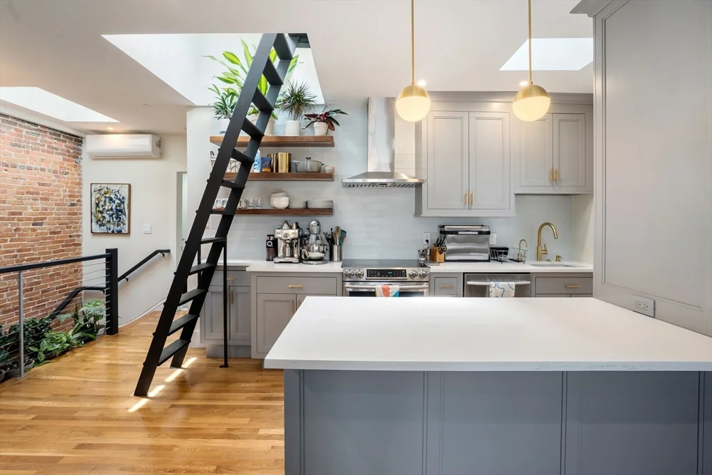 1 bed, 1 bath apartment for rent at 51 E Springfield St Unit 4, South End — photo 8 of 19
