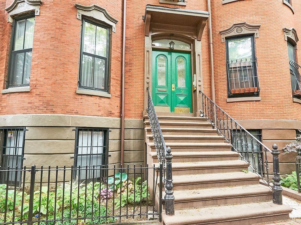 2 bed, 1 bath apartment for rent at 51 E Springfield Unit 2, South End — photo 1 of 17