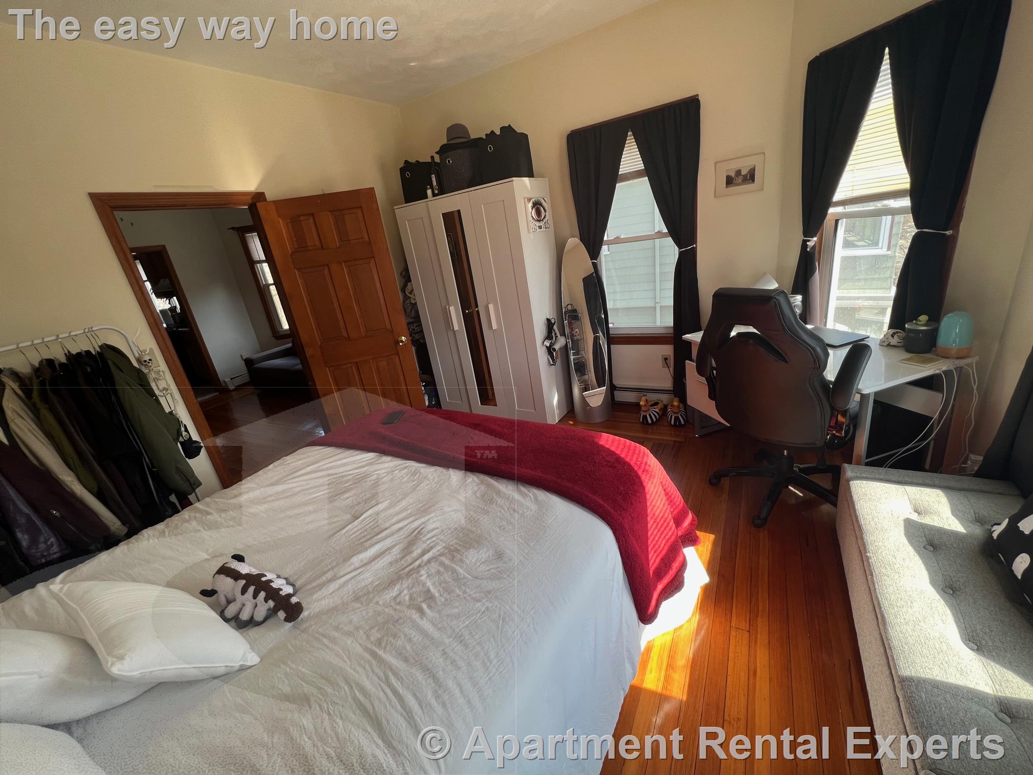 3 bed, 1 bath apartment for rent at 51 Elm St Unit 2, Porter Square — photo 10 of 24