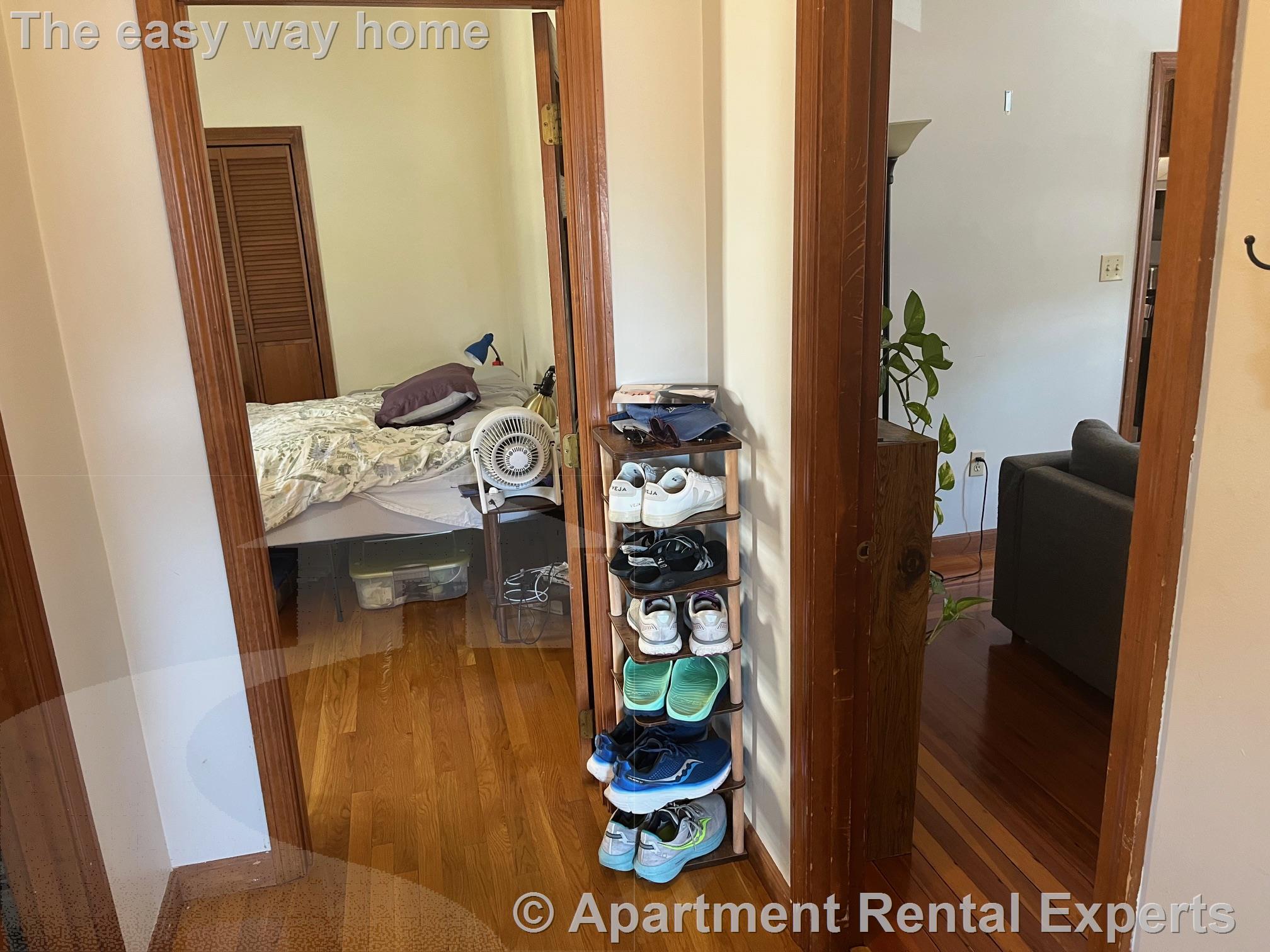 3 bed, 1 bath apartment for rent at 51 Elm St Unit 2, Porter Square — photo 16 of 24