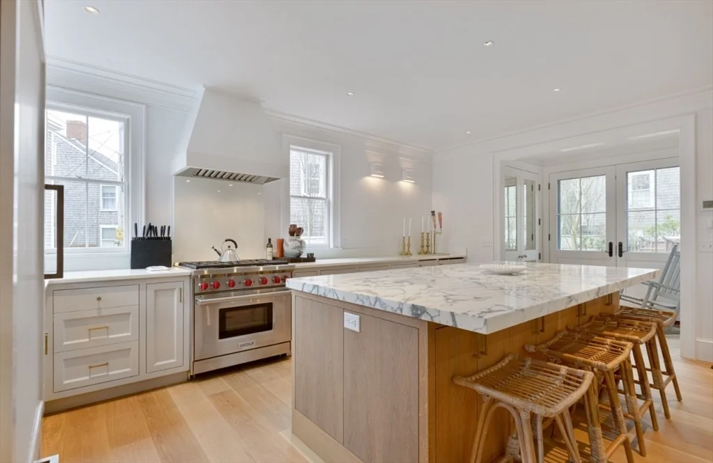 4 bed, 3 bath apartment for rent at 51 Fair St, Nantucket — photo 19 of 24