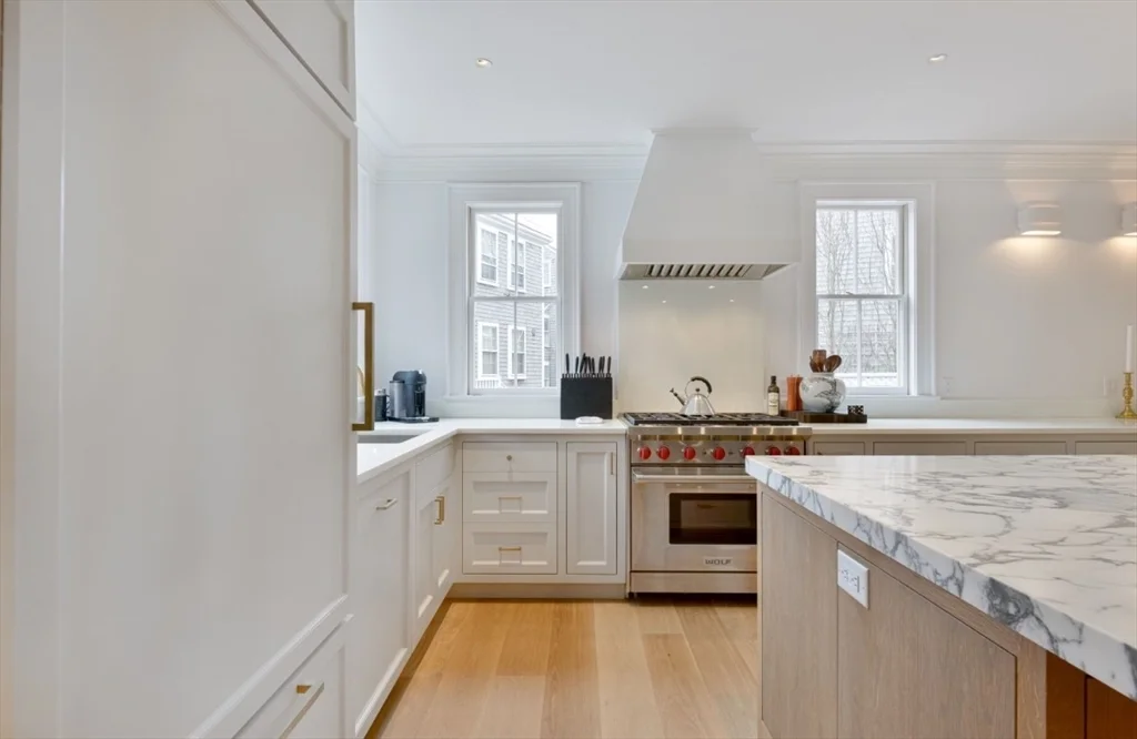 4 bed, 3 bath apartment for rent at 51 Fair St, Nantucket — photo 23 of 24