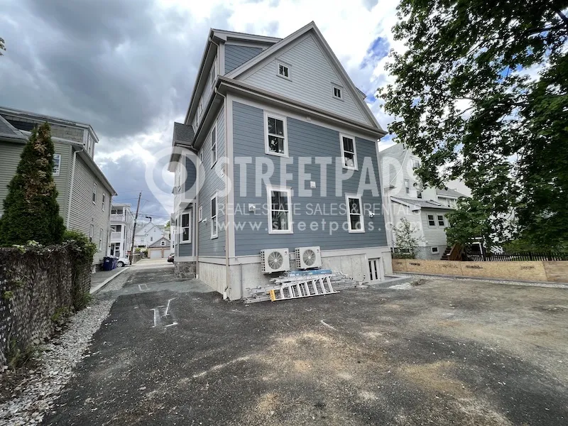 3 bed, 2 bath apartment for rent at 51 Fairbanks St Unit 3, Brighton — photo 26 of 26