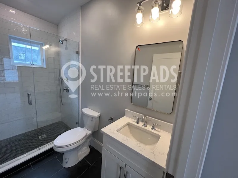 3 bed, 2 bath apartment for rent at 51 Fairbanks St Unit 3, Brighton — photo 11 of 26