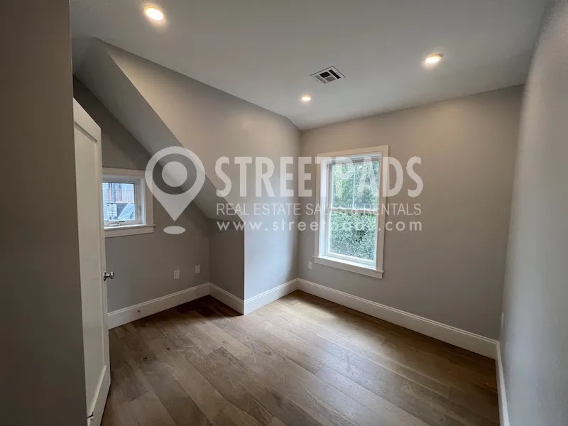 3 bed, 2 bath apartment for rent at 51 Fairbanks St Unit 3, Brighton — photo 17 of 26