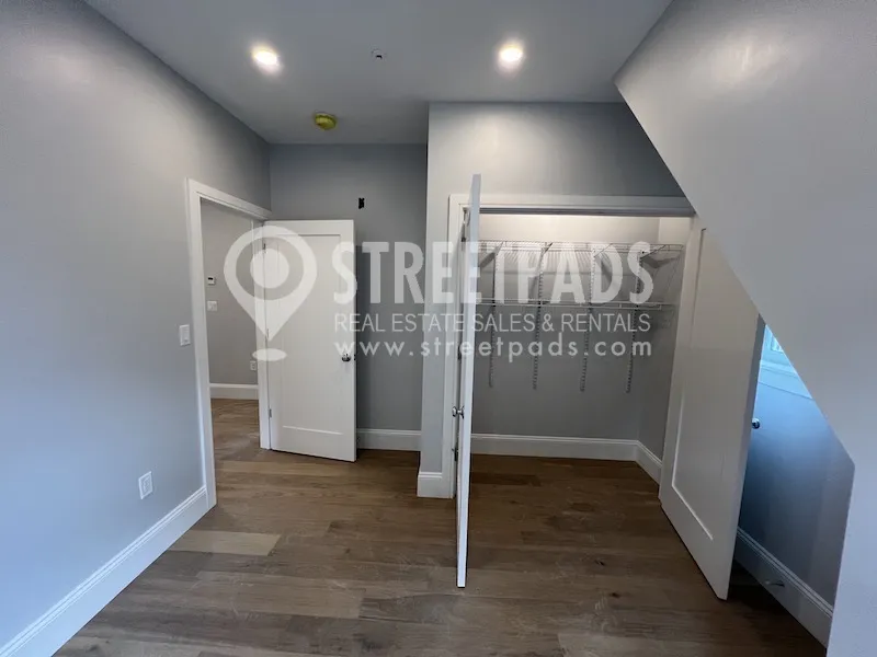 3 bed, 2 bath apartment for rent at 51 Fairbanks St Unit 3, Brighton — photo 18 of 26