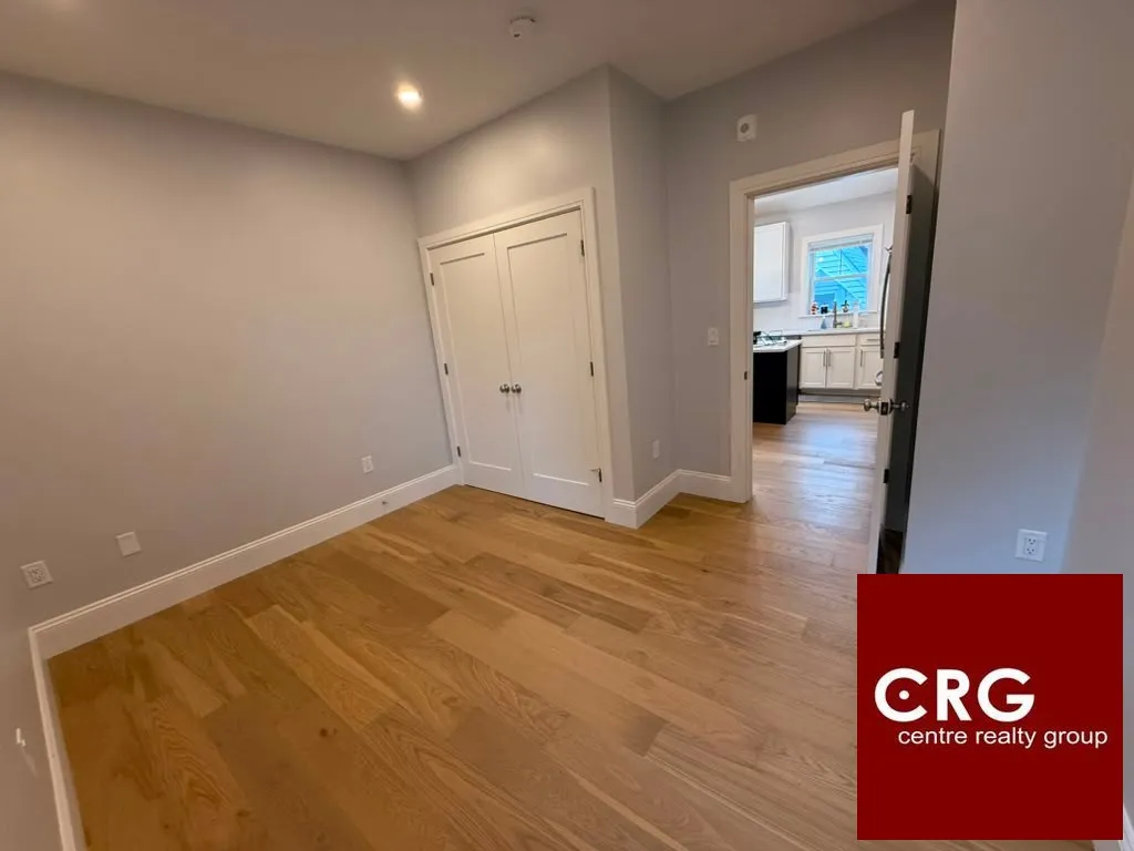 3 bed, 2 bath apartment for rent at 51 Fairbanks St Unit 3U, Brighton — photo 9 of 15