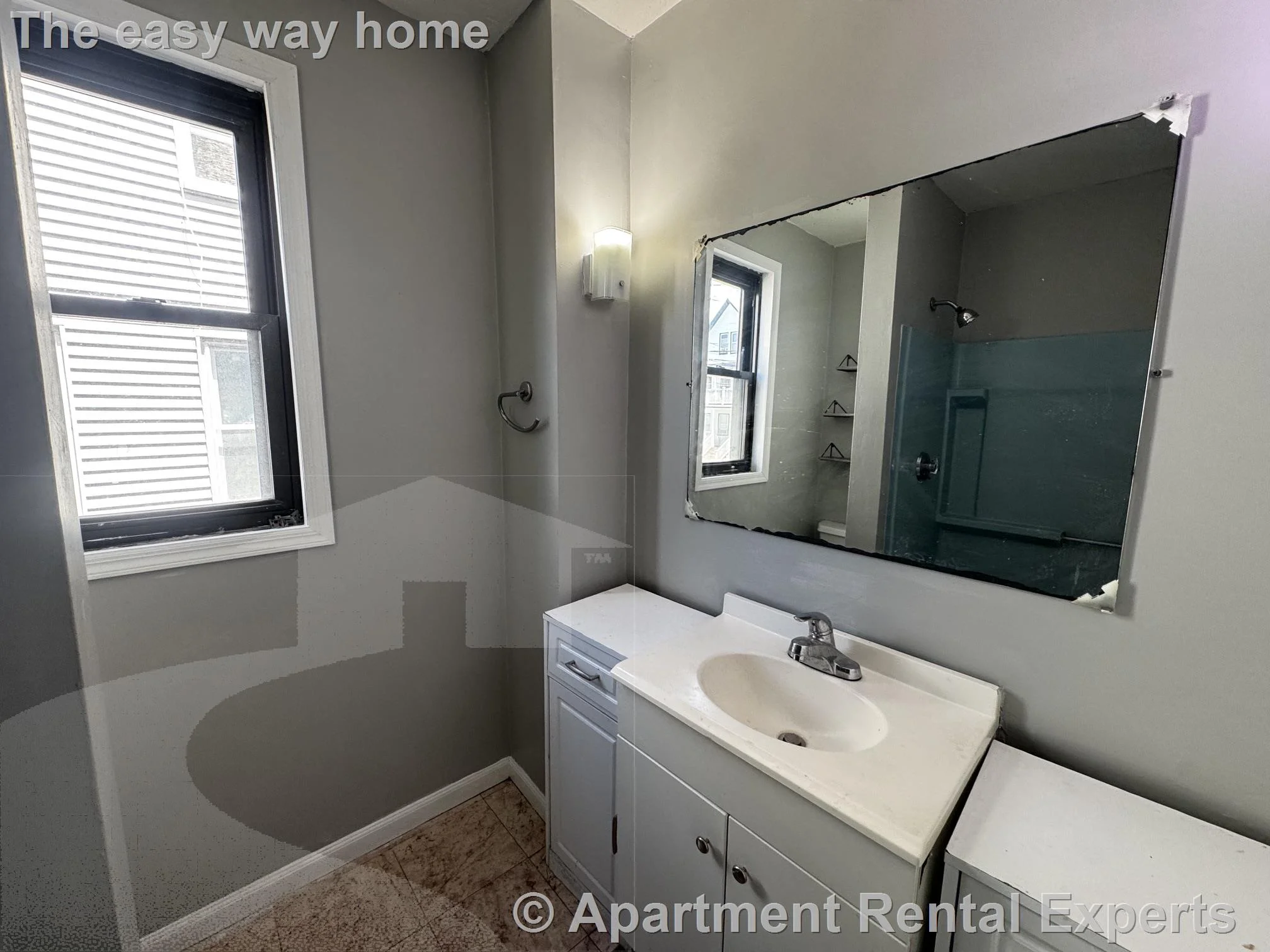 2 bed, 1 bath apartment for rent at 51 Glendale St Unit 1, Everett — photo 3 of 13