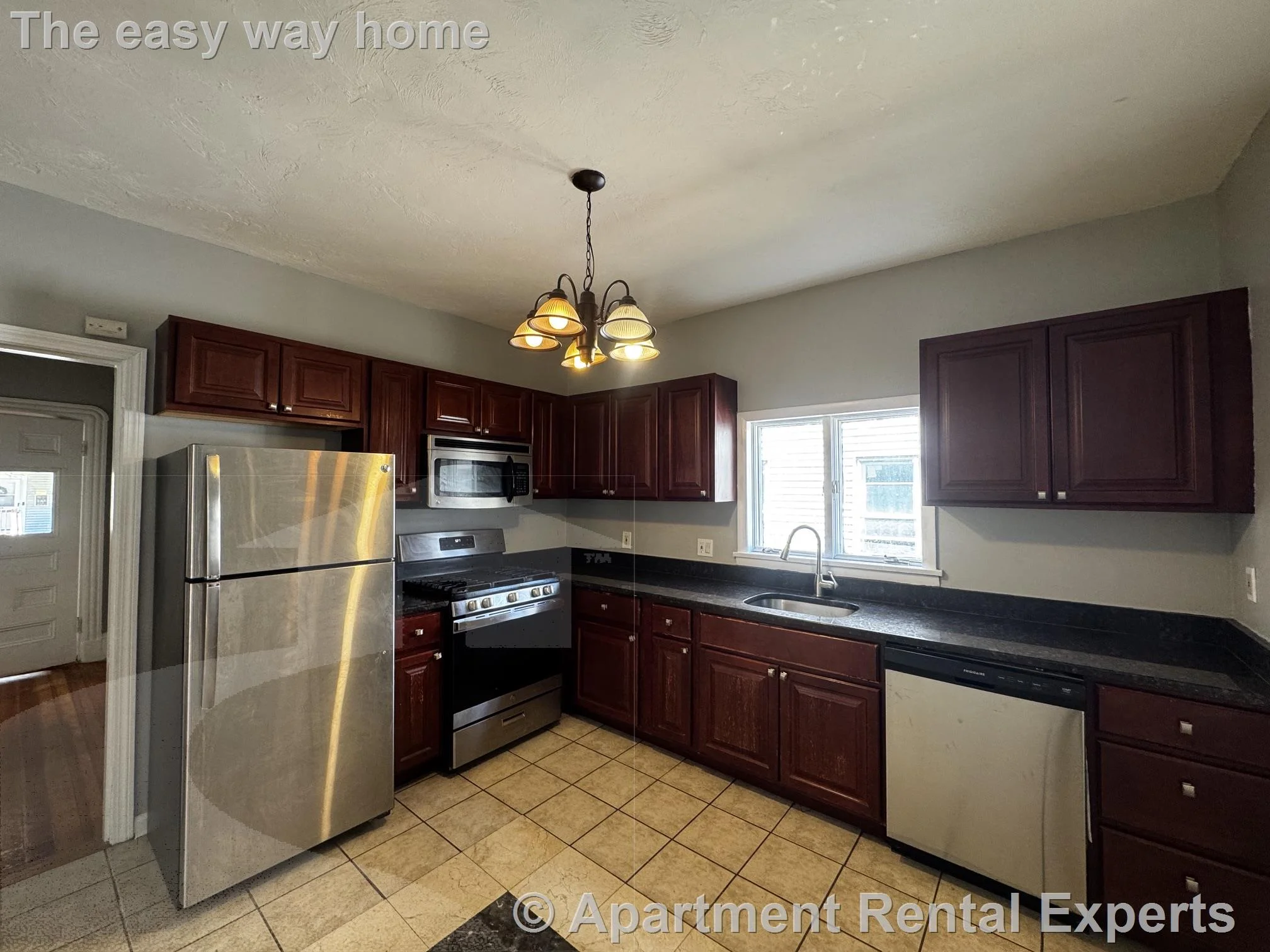 2 bed, 1 bath apartment for rent at 51 Glendale St Unit 1, Everett — photo 8 of 13