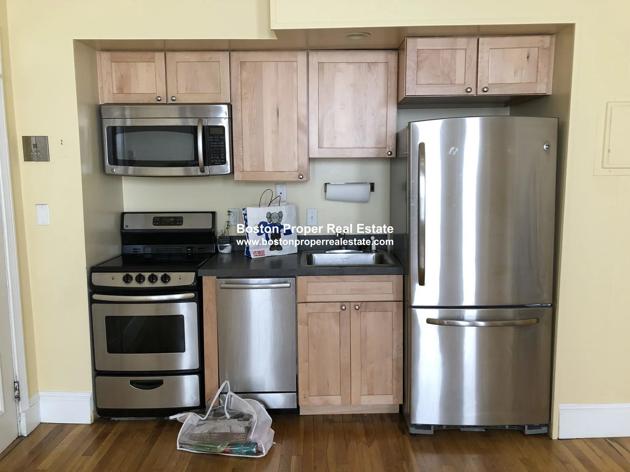 1 bed, 1 bath apartment for rent at 51 Gloucester St Unit 22, Back Bay — photo 4 of 9