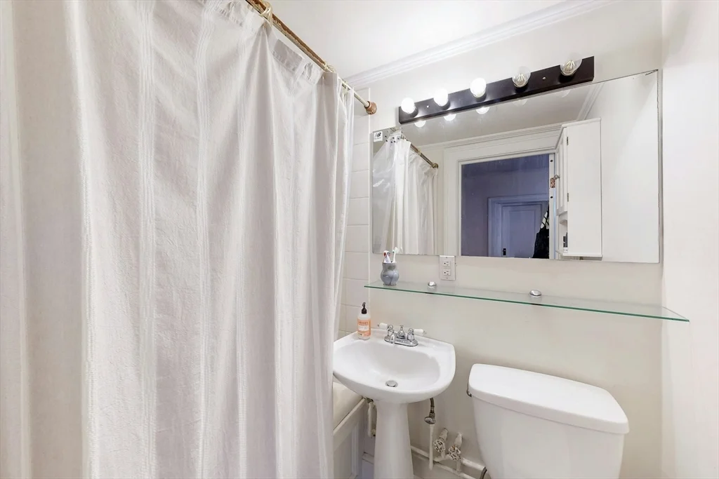 1 bed, 1 bath apartment for rent at 51 Hancock St Unit 8, Beacon Hill — photo 12 of 14