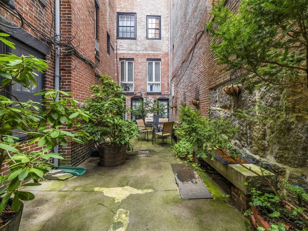 1 bed, 1 bath apartment for rent at 51 Hancock St Unit 9, Boston — photo 17 of 17