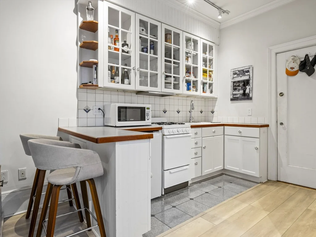 1 bed, 1 bath apartment for rent at 51 Hancock St Unit 9, Boston — photo 9 of 17