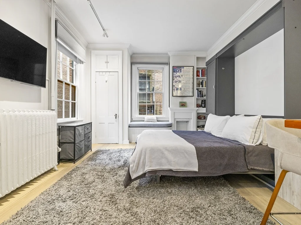 1 bed, 1 bath apartment for rent at 51 Hancock St Unit 9, Boston — photo 1 of 17